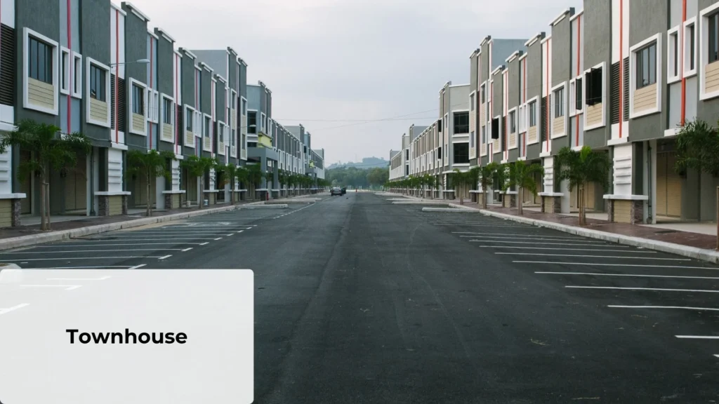 Townhouse vs Cluster Sama-Sama Eksklusif, Tapi Apa Bedanya - townhouse
